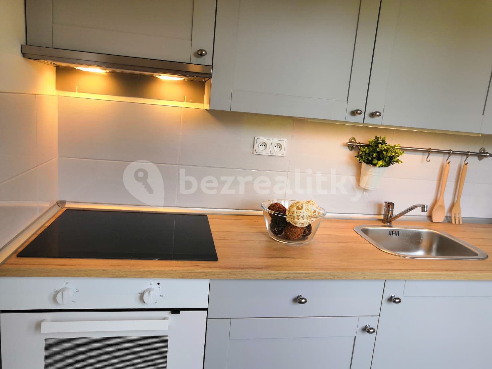 Prenájom bytu 3-izbový 68 m², Provaznická, Ostrava, Moravskoslezský kraj Prenájom bytu 3-izbový 68 m², Provaznická, Ostrava, Moravskoslezský kraj