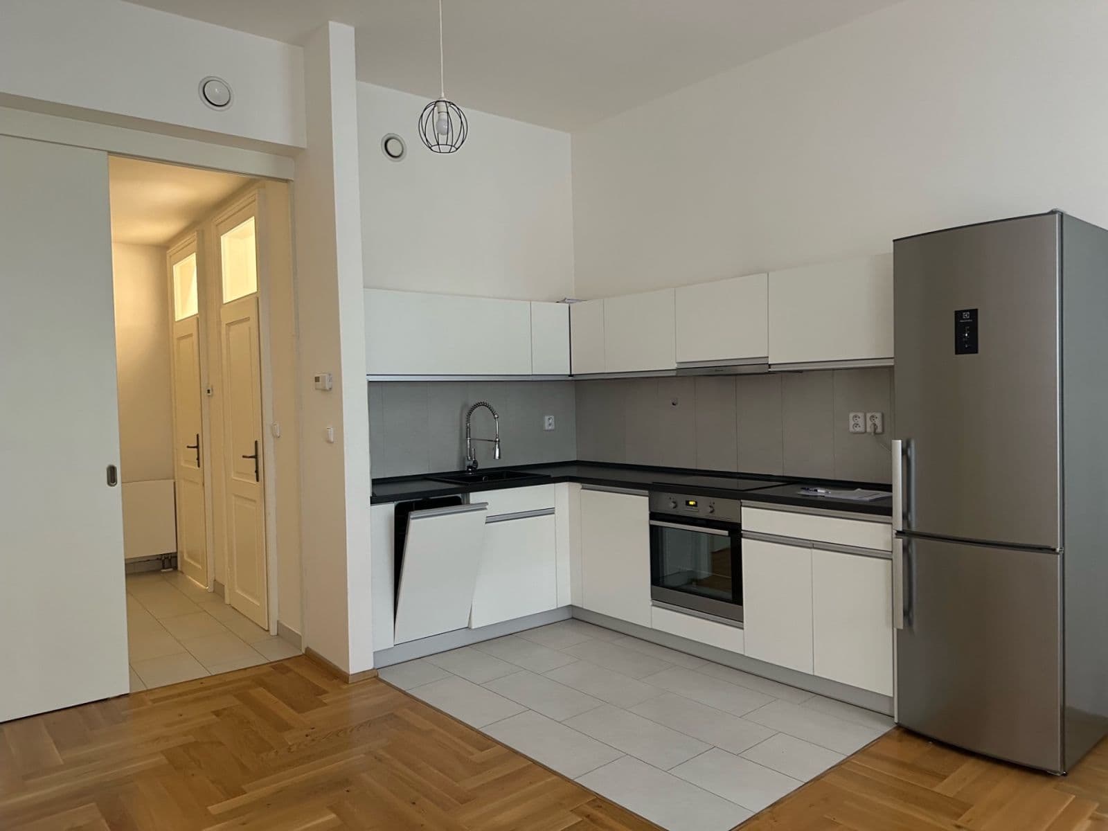 Prenájom bytu 2-izbový 45 m², Slovenská, Olomouc, Olomoucký kraj Prenájom bytu 2-izbový 45 m², Slovenská, Olomouc, Olomoucký kraj