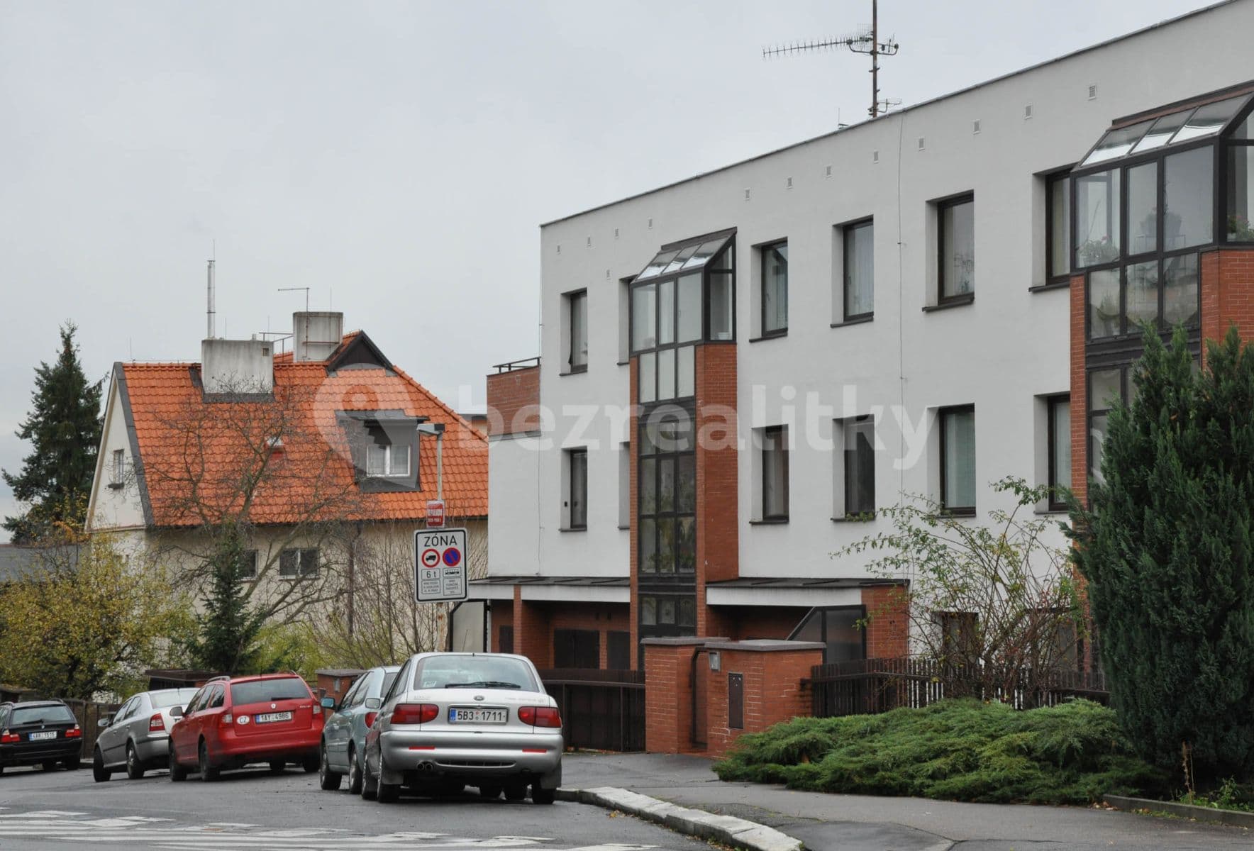 Prenájom bytu 4-izbový 80 m², Pod Fialkou, Praha, Praha Prenájom bytu 4-izbový 80 m², Pod Fialkou, Praha, Praha