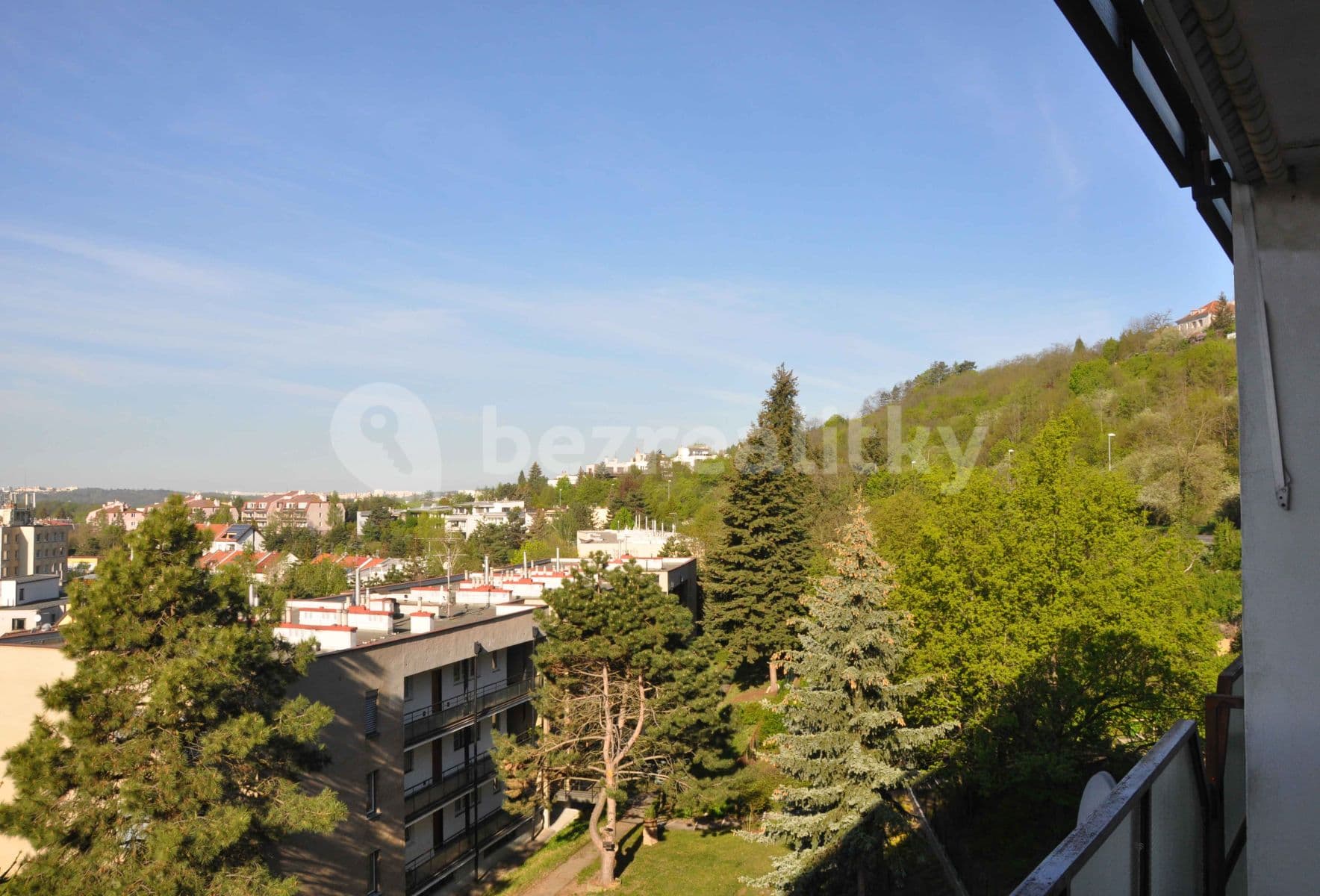 Prenájom bytu 4-izbový 80 m², Pod Fialkou, Praha, Praha Prenájom bytu 4-izbový 80 m², Pod Fialkou, Praha, Praha