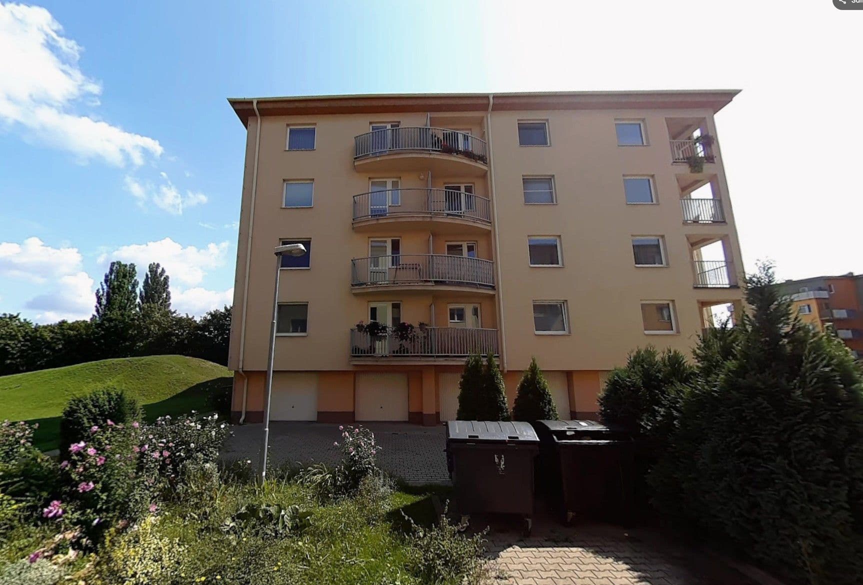 Prenájom bytu 3-izbový 70 m², Volmanova, Čelákovice, Středočeský kraj Prenájom bytu 3-izbový 70 m², Volmanova, Čelákovice, Středočeský kraj