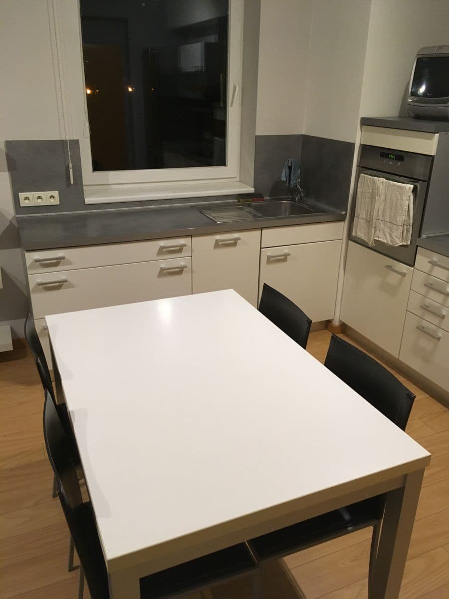 Prenájom bytu 3-izbový 70 m², Volmanova, Čelákovice, Středočeský kraj Prenájom bytu 3-izbový 70 m², Volmanova, Čelákovice, Středočeský kraj