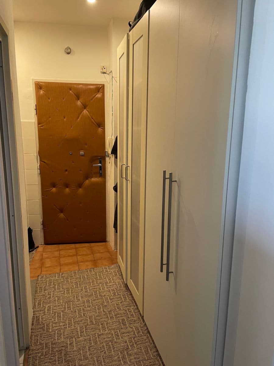 Prenájom bytu Garsoniéra 27 m², Myslbekova, Praha, Praha Prenájom bytu Garsoniéra 27 m², Myslbekova, Praha, Praha