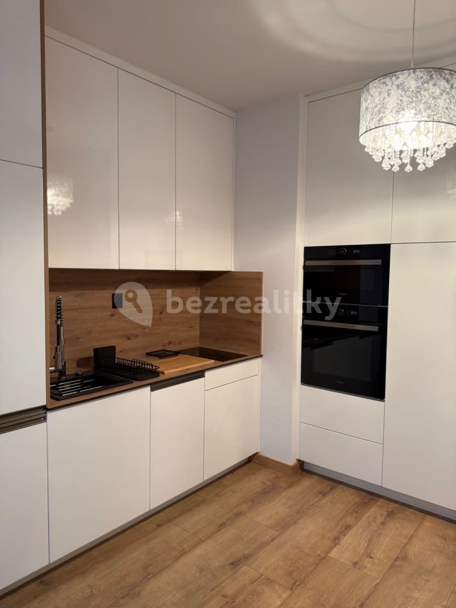 Prenájom bytu 1-izbový 34 m², Walterovo náměstí, Praha, Praha Prenájom bytu 1-izbový 34 m², Walterovo náměstí, Praha, Praha