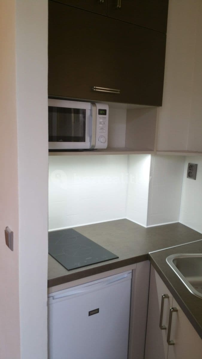Prenájom bytu 1-izbový 26 m², Antonínská, Praha, Praha Prenájom bytu 1-izbový 26 m², Antonínská, Praha, Praha