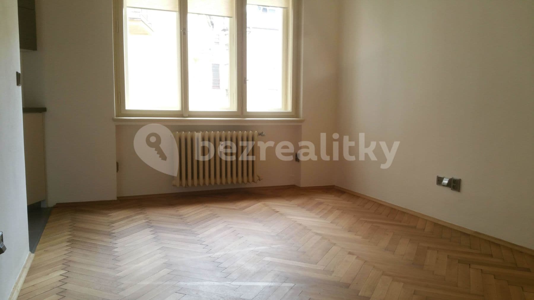Prenájom bytu 1-izbový 26 m², Antonínská, Praha, Praha Prenájom bytu 1-izbový 26 m², Antonínská, Praha, Praha