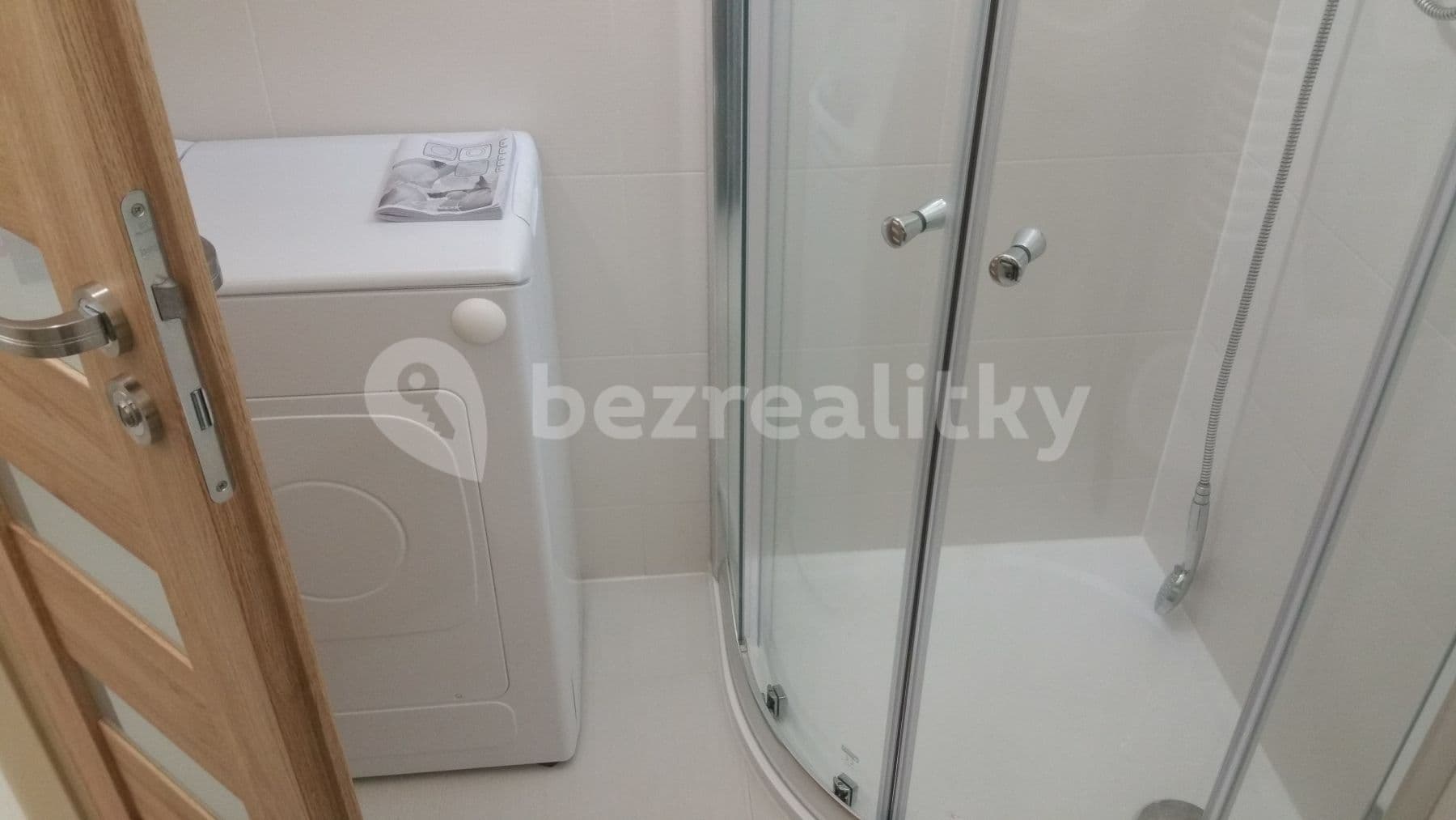 Prenájom bytu 1-izbový 26 m², Antonínská, Praha, Praha Prenájom bytu 1-izbový 26 m², Antonínská, Praha, Praha