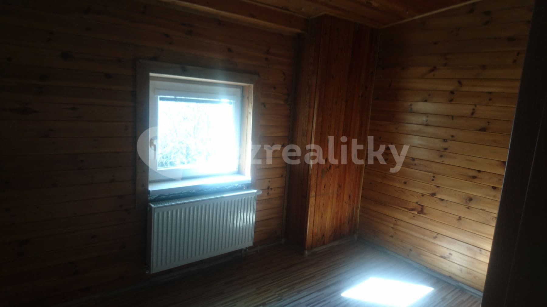 Prenájom bytu 3-izbový 60 m², Bulharská, Pardubice, Pardubický kraj Prenájom bytu 3-izbový 60 m², Bulharská, Pardubice, Pardubický kraj