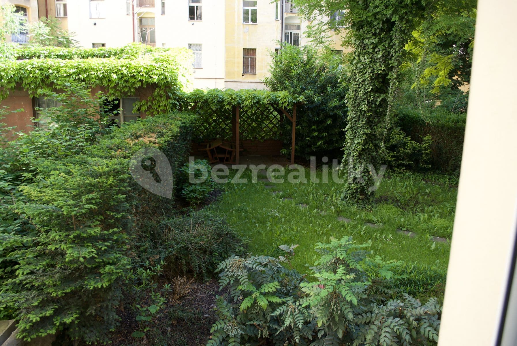 Prenájom bytu 2-izbový 52 m², Orelská, Praha, Praha Prenájom bytu 2-izbový 52 m², Orelská, Praha, Praha