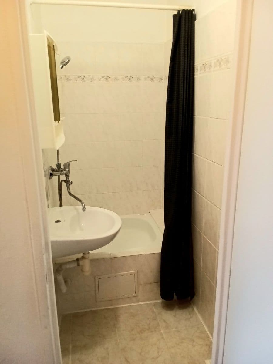 Prenájom bytu Garsoniéra 28 m², Švehlova, Praha, Praha Prenájom bytu Garsoniéra 28 m², Švehlova, Praha, Praha