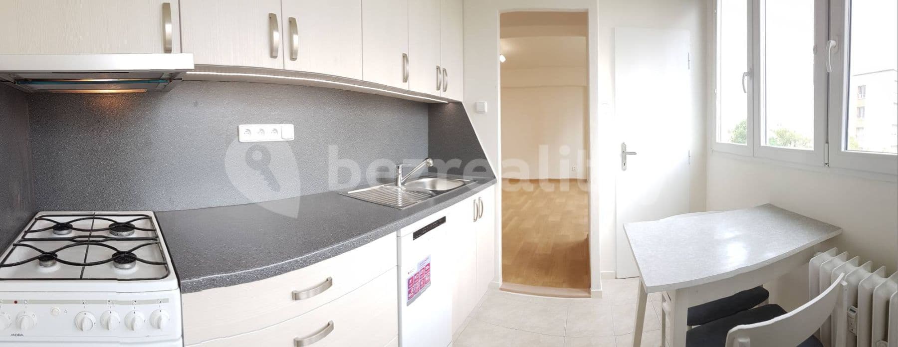 Prenájom bytu 1-izbový 32 m², Tyršova, Kolín, Středočeský kraj Prenájom bytu 1-izbový 32 m², Tyršova, Kolín, Středočeský kraj