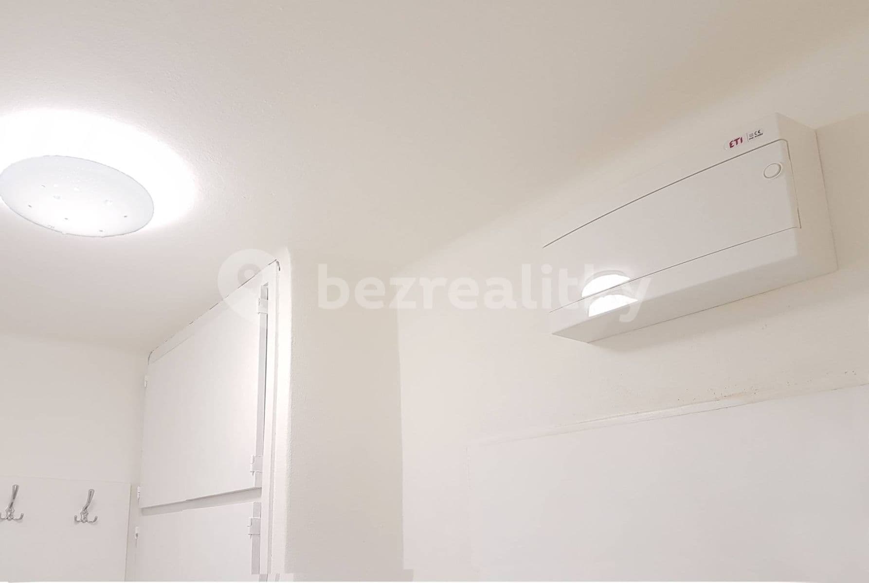 Prenájom bytu 1-izbový 32 m², Tyršova, Kolín, Středočeský kraj Prenájom bytu 1-izbový 32 m², Tyršova, Kolín, Středočeský kraj