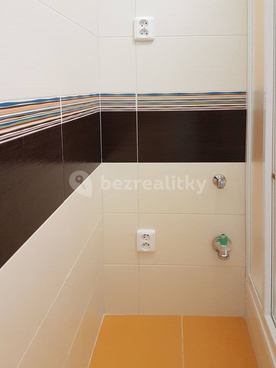 Prenájom bytu 1-izbový 32 m², Tyršova, Kolín, Středočeský kraj Prenájom bytu 1-izbový 32 m², Tyršova, Kolín, Středočeský kraj