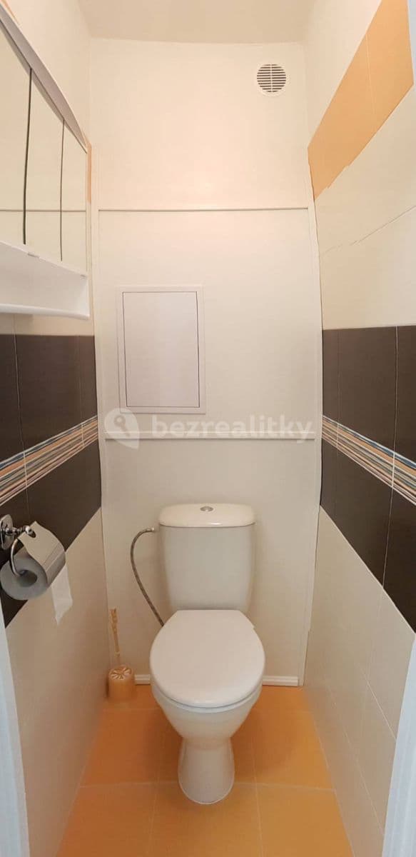 Prenájom bytu 1-izbový 32 m², Tyršova, Kolín, Středočeský kraj Prenájom bytu 1-izbový 32 m², Tyršova, Kolín, Středočeský kraj