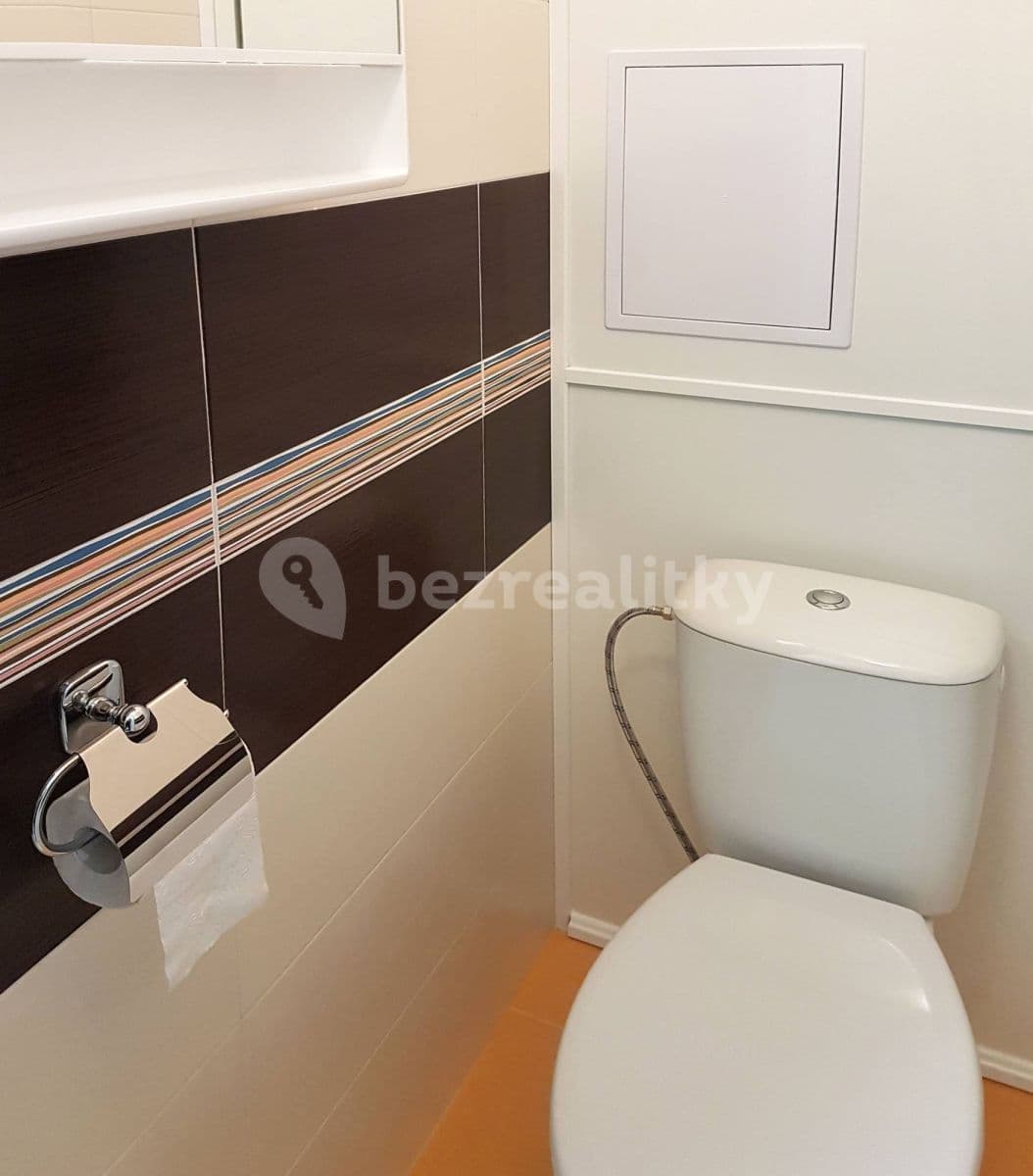 Prenájom bytu 1-izbový 32 m², Tyršova, Kolín, Středočeský kraj Prenájom bytu 1-izbový 32 m², Tyršova, Kolín, Středočeský kraj