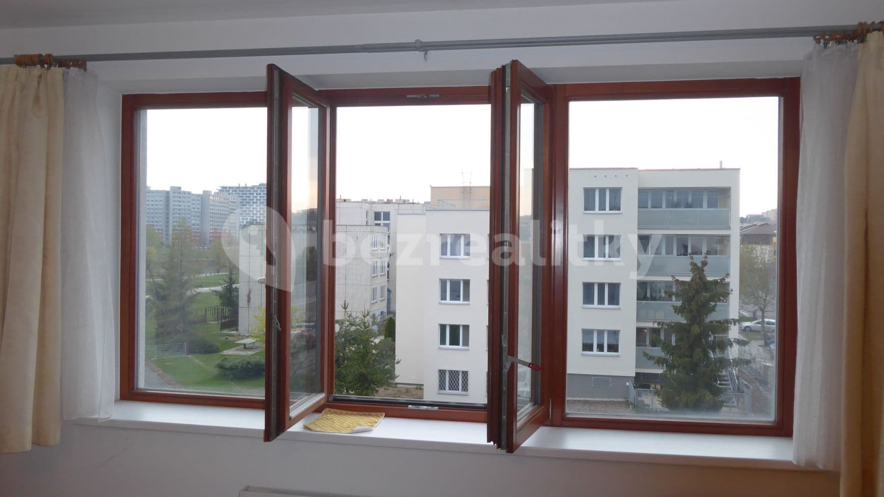 Prenájom bytu 2-izbový 62 m², Nová kolonie, Praha, Praha Prenájom bytu 2-izbový 62 m², Nová kolonie, Praha, Praha