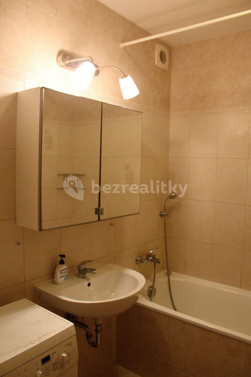 Prenájom bytu 2-izbový 62 m², Nová kolonie, Praha, Praha Prenájom bytu 2-izbový 62 m², Nová kolonie, Praha, Praha