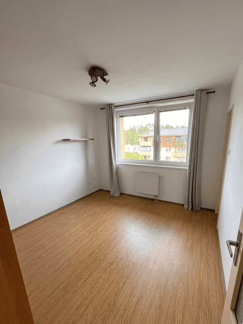 Prenájom bytu 2-izbový 55 m², Kpt. Jaroše, Třebíč, Kraj Vysočina Prenájom bytu 2-izbový 55 m², Kpt. Jaroše, Třebíč, Kraj Vysočina