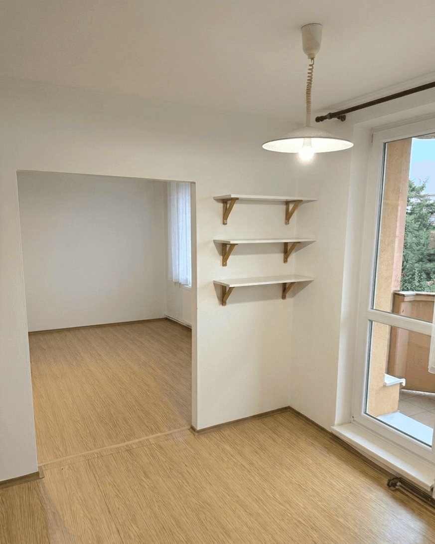 Prenájom bytu 2-izbový 55 m², Kpt. Jaroše, Třebíč, Kraj Vysočina Prenájom bytu 2-izbový 55 m², Kpt. Jaroše, Třebíč, Kraj Vysočina