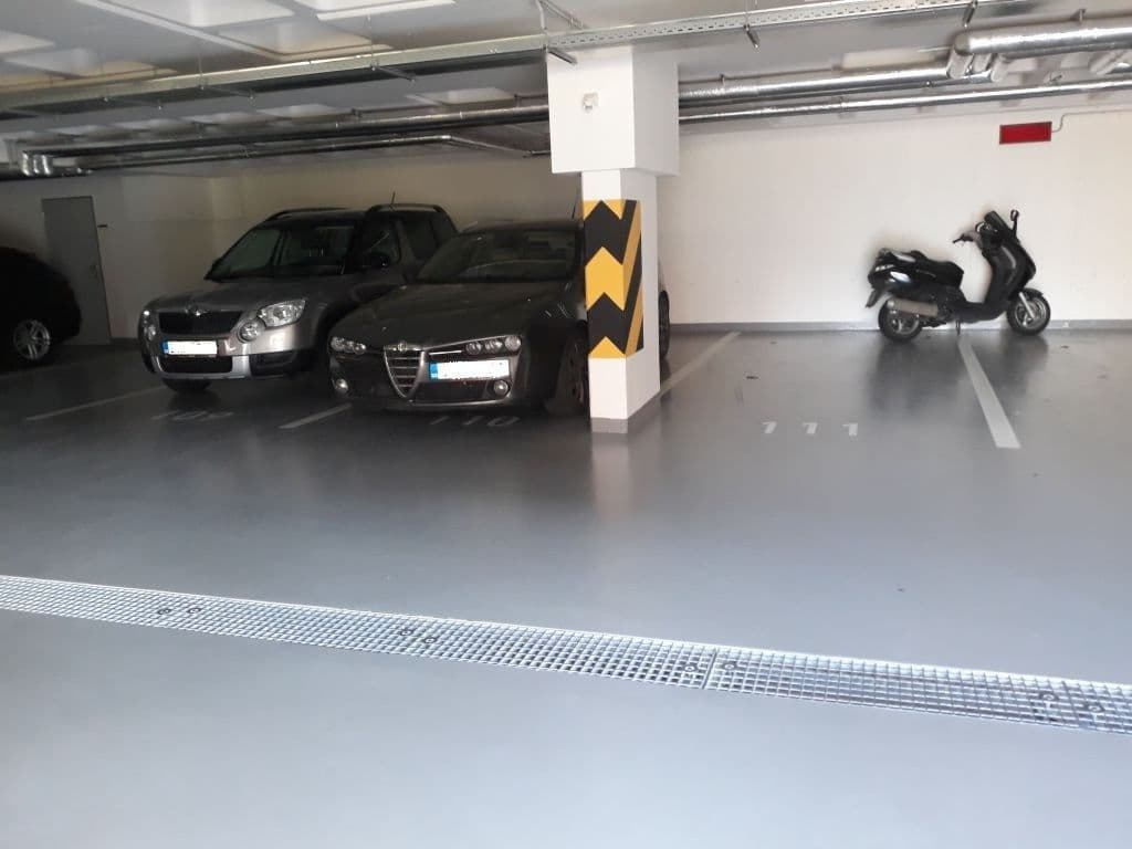 Prenájom garáže 13 m², Loosova, Praha, Praha Prenájom garáže 13 m², Loosova, Praha, Praha
