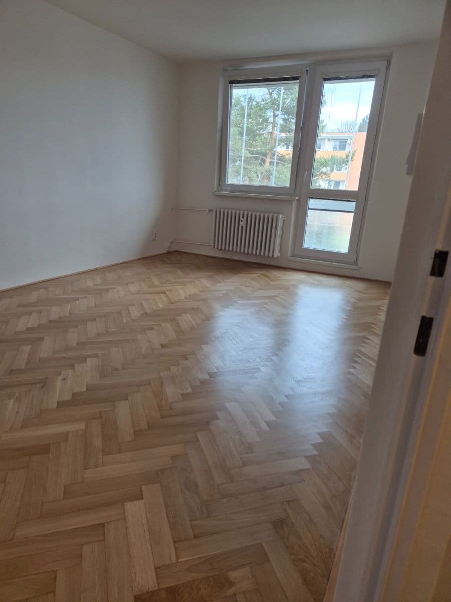 Prenájom bytu 3-izbový 70 m², Poznaňská, Brno, Jihomoravský kraj Prenájom bytu 3-izbový 70 m², Poznaňská, Brno, Jihomoravský kraj