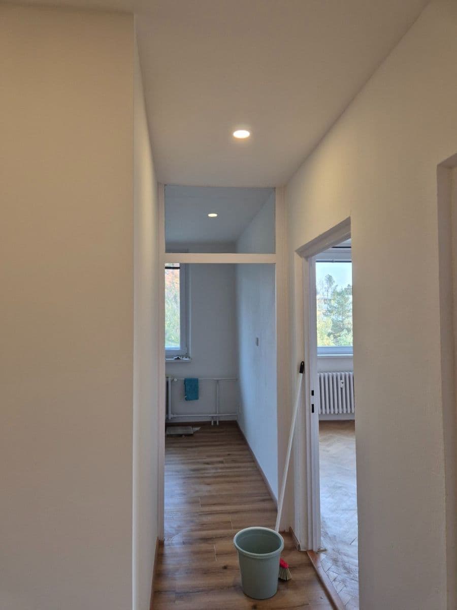 Prenájom bytu 3-izbový 70 m², Poznaňská, Brno, Jihomoravský kraj Prenájom bytu 3-izbový 70 m², Poznaňská, Brno, Jihomoravský kraj