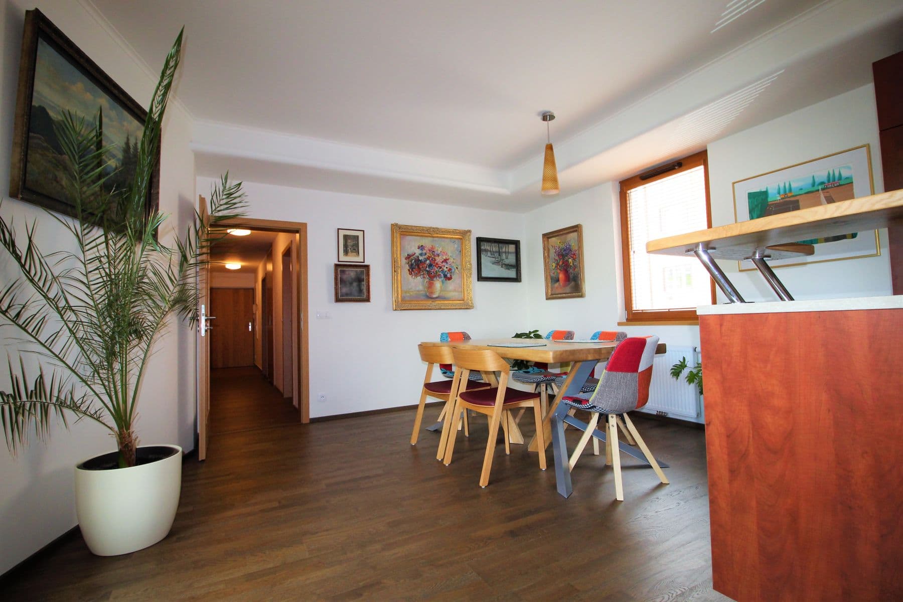 Prenájom bytu 5-izbový 150 m², U Hranic, Praha, Praha Prenájom bytu 5-izbový 150 m², U Hranic, Praha, Praha