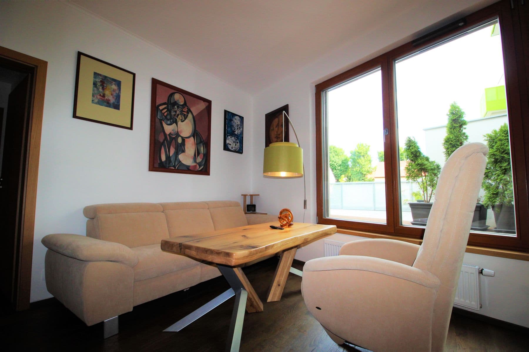 Prenájom bytu 5-izbový 150 m², U Hranic, Praha, Praha Prenájom bytu 5-izbový 150 m², U Hranic, Praha, Praha