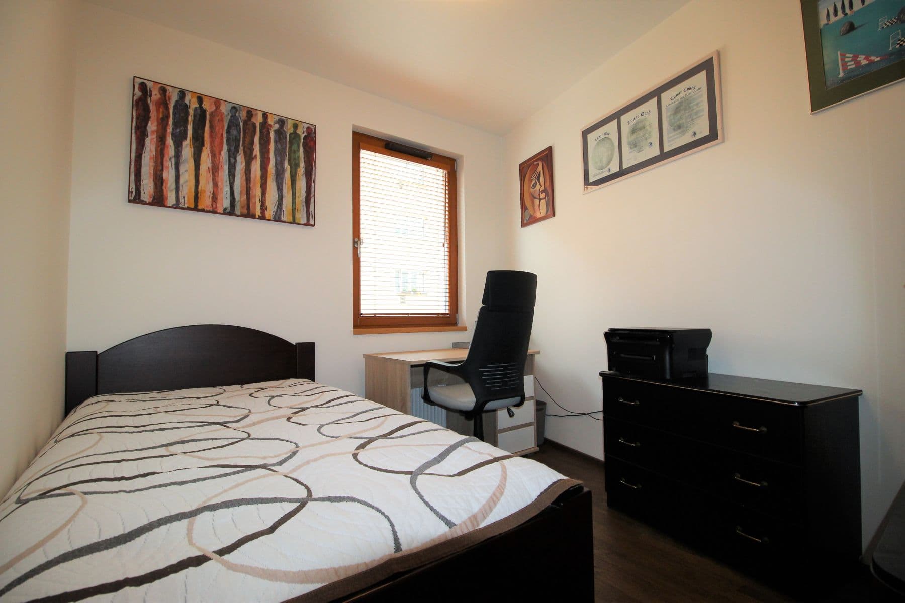 Prenájom bytu 5-izbový 150 m², U Hranic, Praha, Praha Prenájom bytu 5-izbový 150 m², U Hranic, Praha, Praha