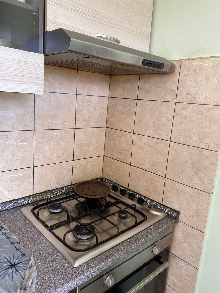 Prenájom bytu 2-izbový 40 m², Písečná, Praha, Praha Prenájom bytu 2-izbový 40 m², Písečná, Praha, Praha