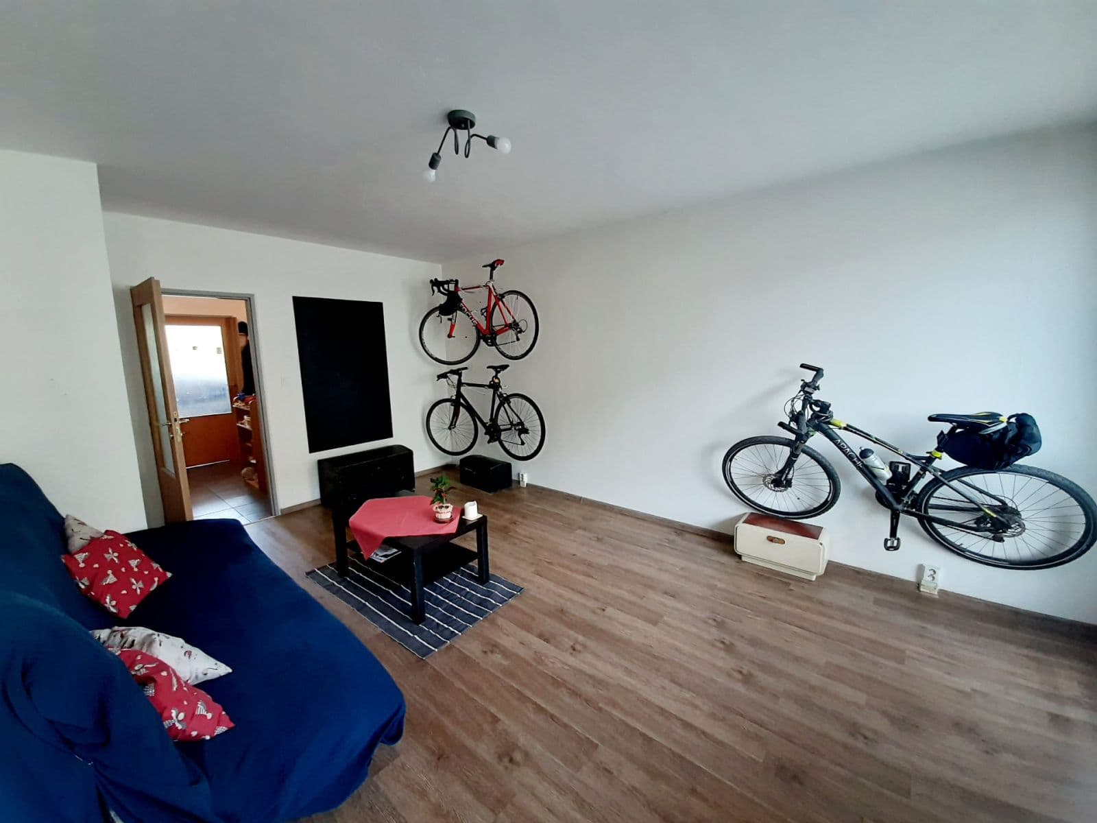 Prenájom bytu 3-izbový 76 m², Na Rovnosti, Praha, Praha Prenájom bytu 3-izbový 76 m², Na Rovnosti, Praha, Praha