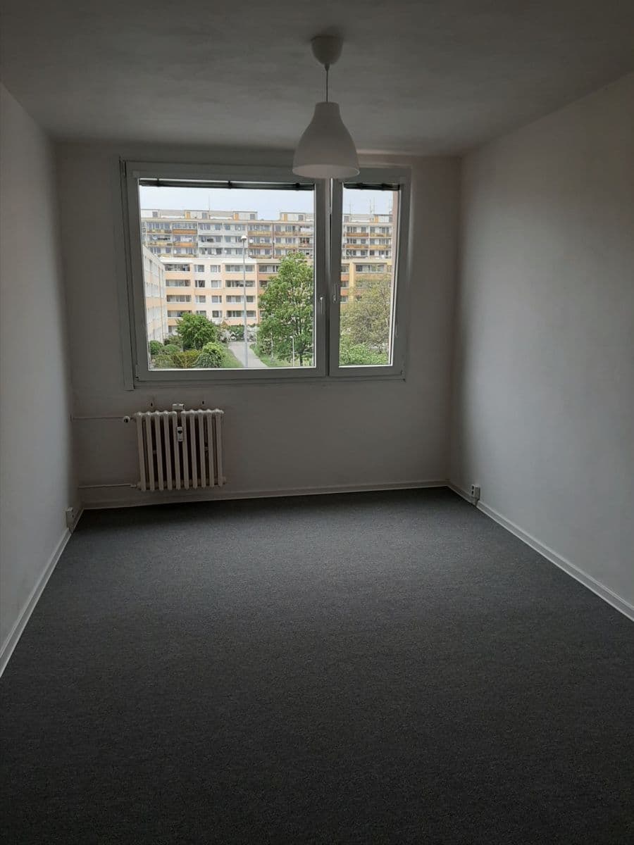 Prenájom bytu 3-izbový 76 m², Na Rovnosti, Praha, Praha Prenájom bytu 3-izbový 76 m², Na Rovnosti, Praha, Praha