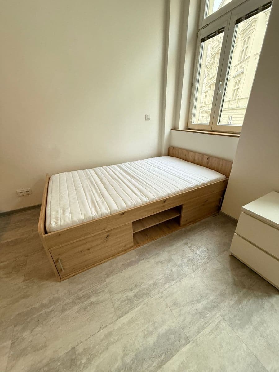 Prenájom bytu 1-izbový 25 m², Ježkova, Praha, Praha Prenájom bytu 1-izbový 25 m², Ježkova, Praha, Praha