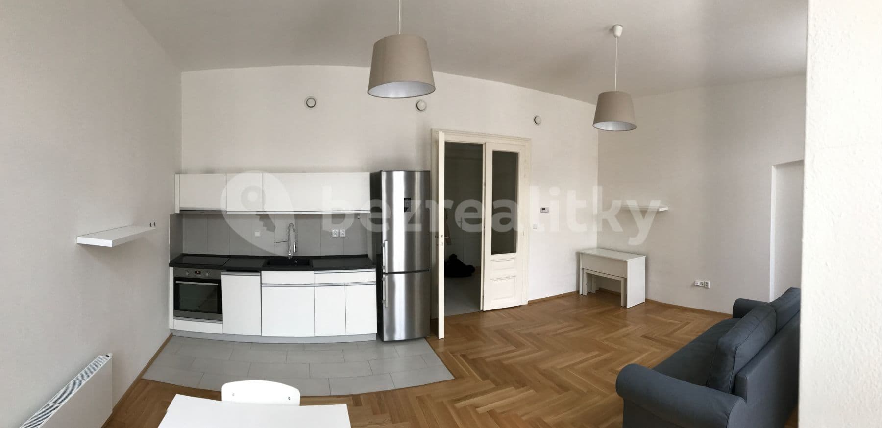 Prenájom bytu 1-izbový 43 m², Slovenská, Olomouc, Olomoucký kraj Prenájom bytu 1-izbový 43 m², Slovenská, Olomouc, Olomoucký kraj