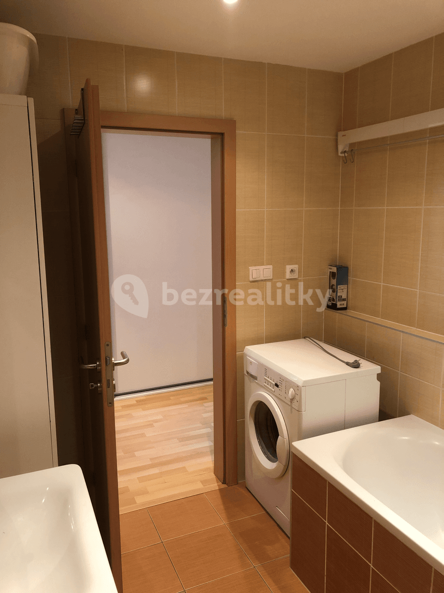 Prenájom bytu 2-izbový 55 m², Hostivice, Středočeský kraj Prenájom bytu 2-izbový 55 m², Hostivice, Středočeský kraj