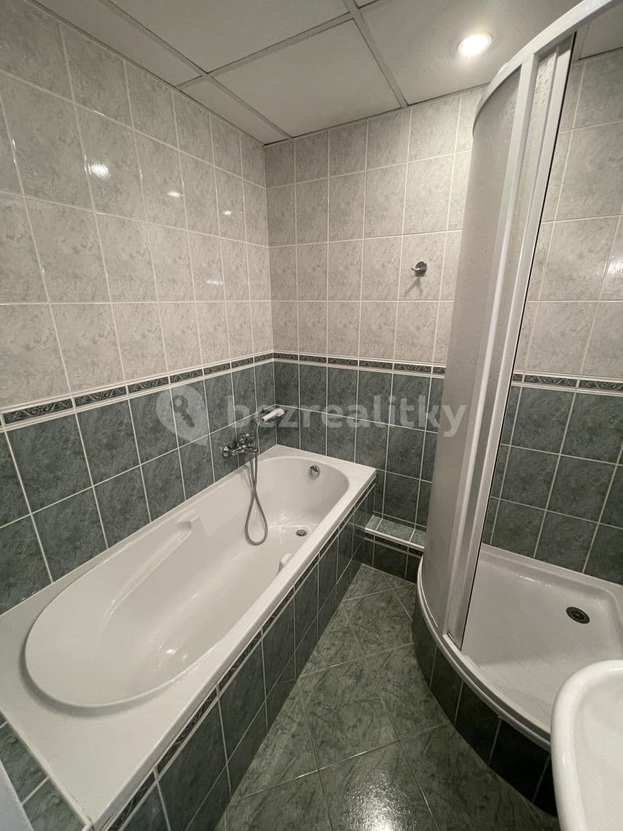 Prenájom bytu 4-izbový 83 m², Daňkova, Praha, Praha Prenájom bytu 4-izbový 83 m², Daňkova, Praha, Praha