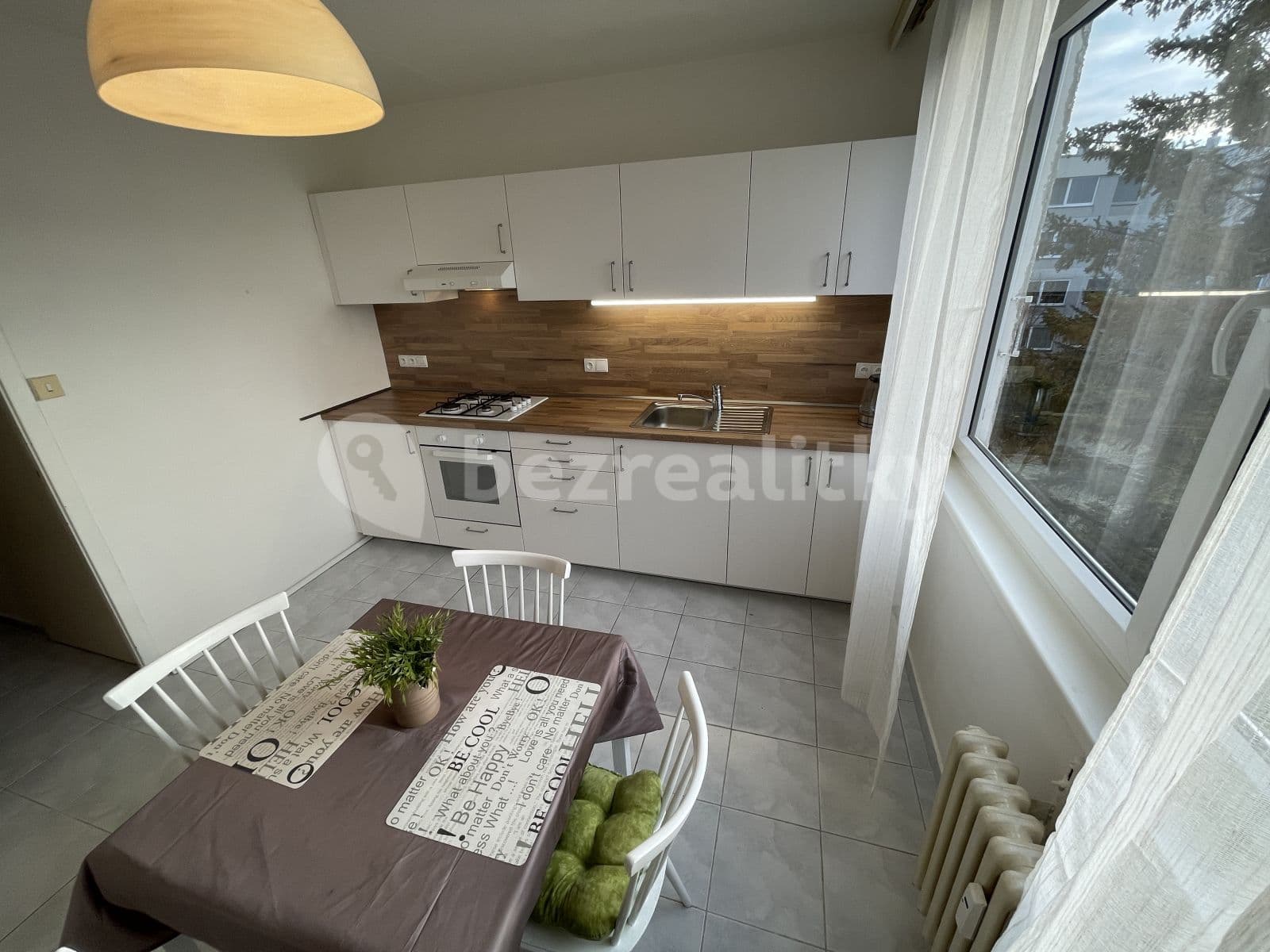 Prenájom bytu 4-izbový 83 m², Daňkova, Praha, Praha Prenájom bytu 4-izbový 83 m², Daňkova, Praha, Praha