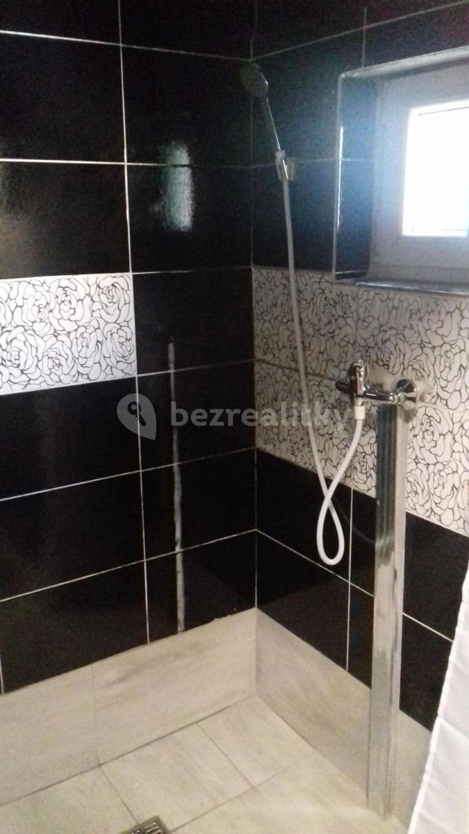 Prenájom bytu 4-izbový 85 m², Zenklova, Praha, Praha Prenájom bytu 4-izbový 85 m², Zenklova, Praha, Praha
