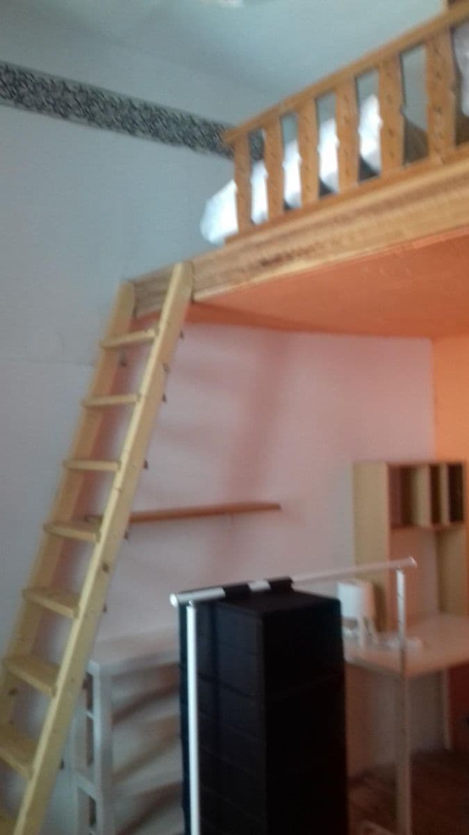 Prenájom bytu 4-izbový 85 m², Zenklova, Praha, Praha Prenájom bytu 4-izbový 85 m², Zenklova, Praha, Praha