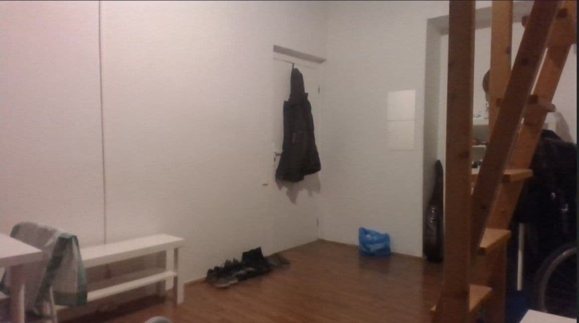 Prenájom bytu 4-izbový 85 m², Zenklova, Praha, Praha Prenájom bytu 4-izbový 85 m², Zenklova, Praha, Praha