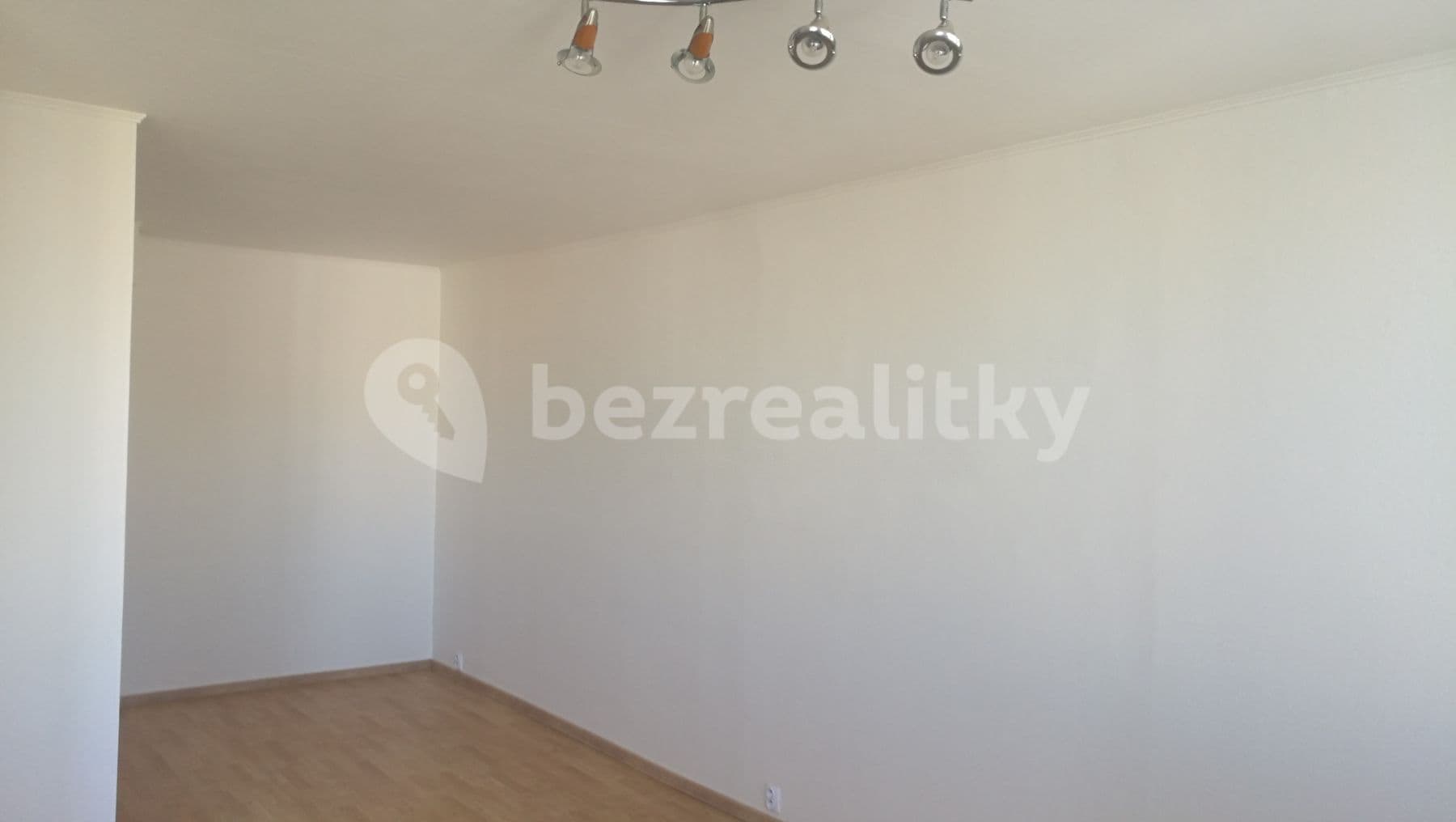 Prenájom bytu 1-izbový 40 m², Bohumínská, Praha, Praha Prenájom bytu 1-izbový 40 m², Bohumínská, Praha, Praha