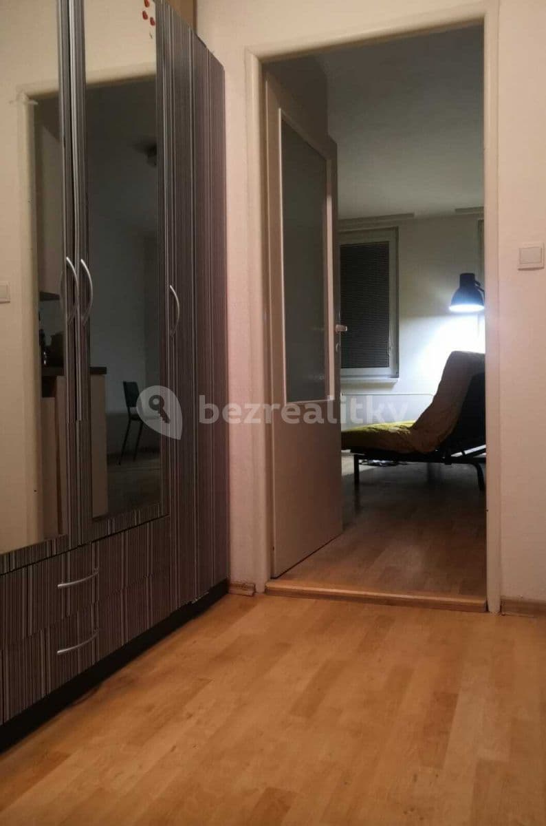 Prenájom bytu 1-izbový 40 m², Bohumínská, Praha, Praha Prenájom bytu 1-izbový 40 m², Bohumínská, Praha, Praha