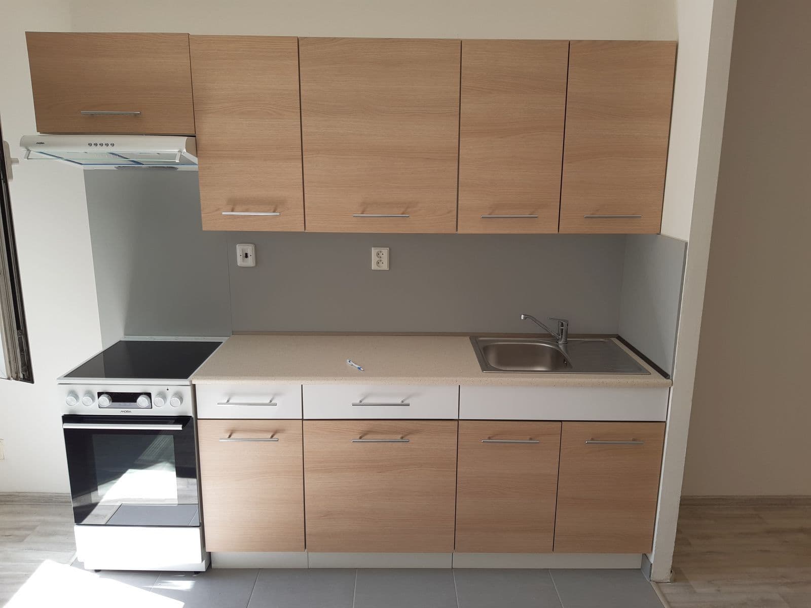 Prenájom bytu 1-izbový 35 m², nábřeží Závodu míru, Pardubice, Pardubický kraj Prenájom bytu 1-izbový 35 m², nábřeží Závodu míru, Pardubice, Pardubický kraj