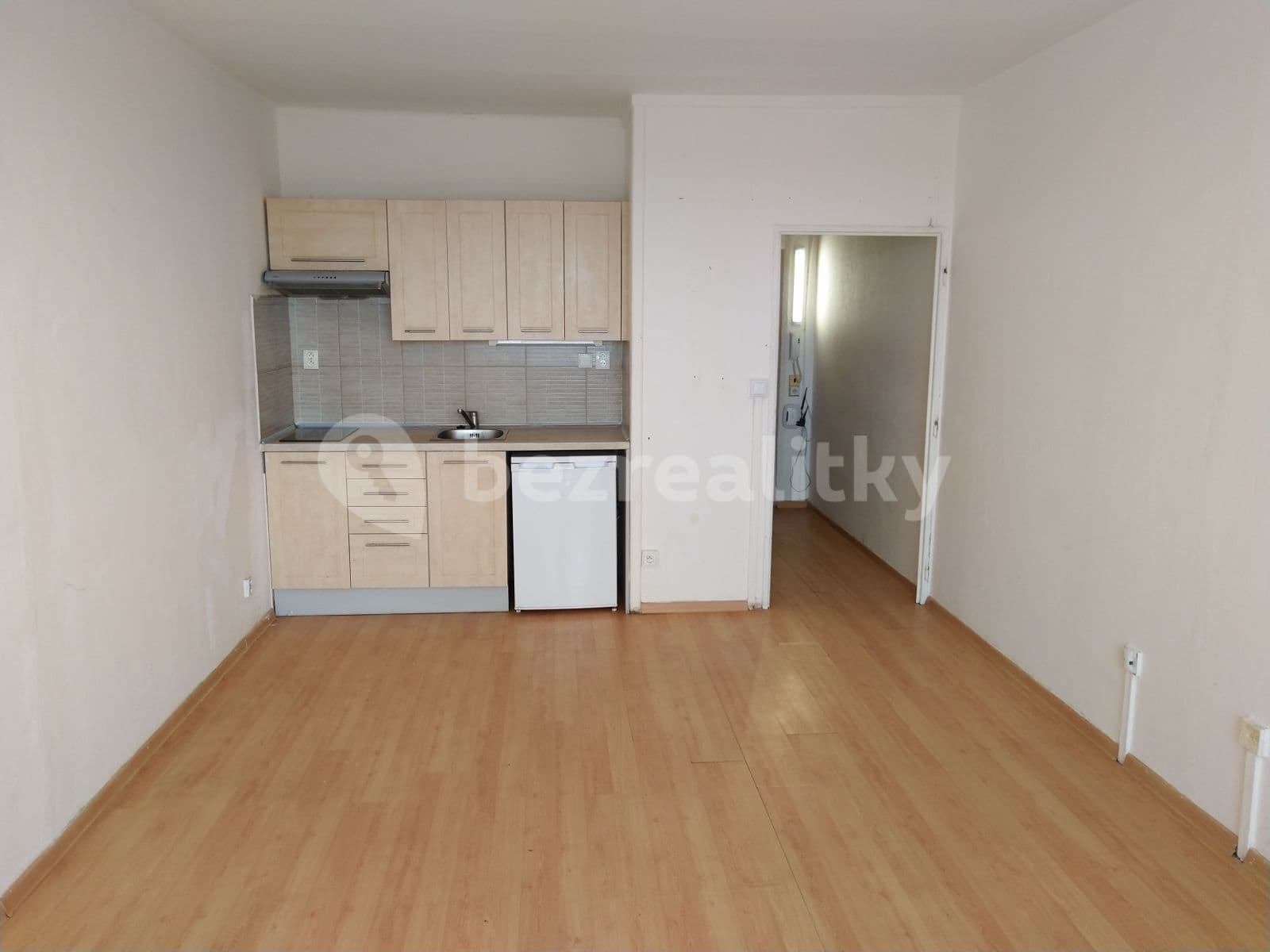 Prenájom bytu Garsoniéra 30 m², třída Edvarda Beneše, Hradec Králové, Královéhradecký kraj Prenájom bytu Garsoniéra 30 m², třída Edvarda Beneše, Hradec Králové, Královéhradecký kraj