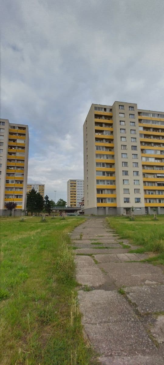 Prenájom bytu Garsoniéra 30 m², třída Edvarda Beneše, Hradec Králové, Královéhradecký kraj Prenájom bytu Garsoniéra 30 m², třída Edvarda Beneše, Hradec Králové, Královéhradecký kraj