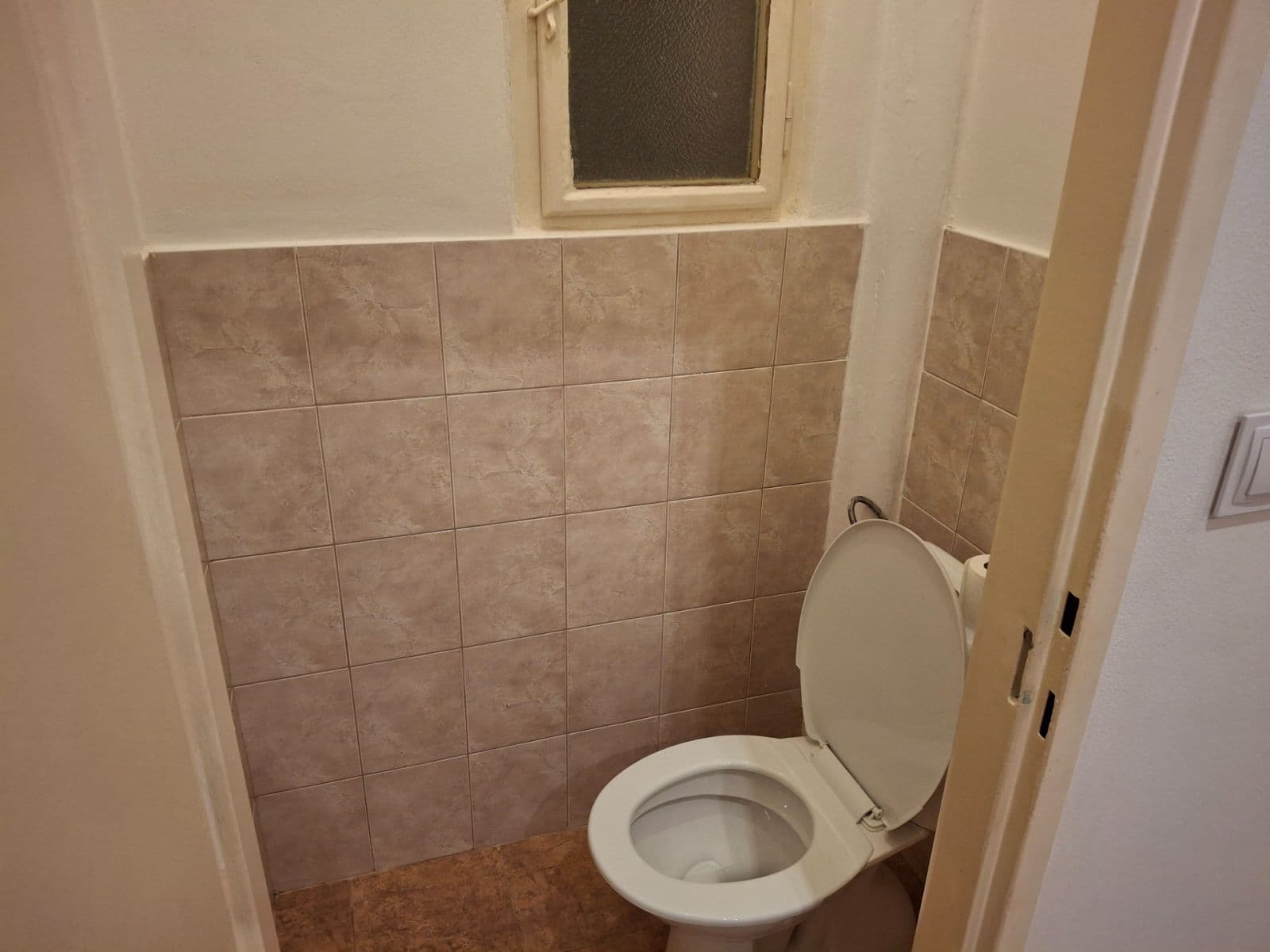 Prenájom bytu 2-izbový 74 m², Nad Šutkou, Praha, Praha Prenájom bytu 2-izbový 74 m², Nad Šutkou, Praha, Praha