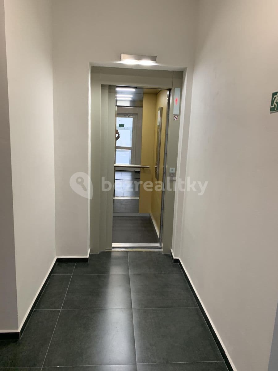 Prenájom bytu 2-izbový 62 m², Vašatova, Kladno, Středočeský kraj Prenájom bytu 2-izbový 62 m², Vašatova, Kladno, Středočeský kraj