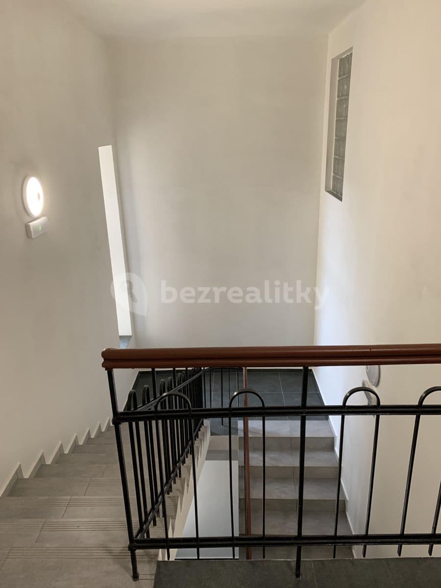 Prenájom bytu 2-izbový 62 m², Vašatova, Kladno, Středočeský kraj Prenájom bytu 2-izbový 62 m², Vašatova, Kladno, Středočeský kraj