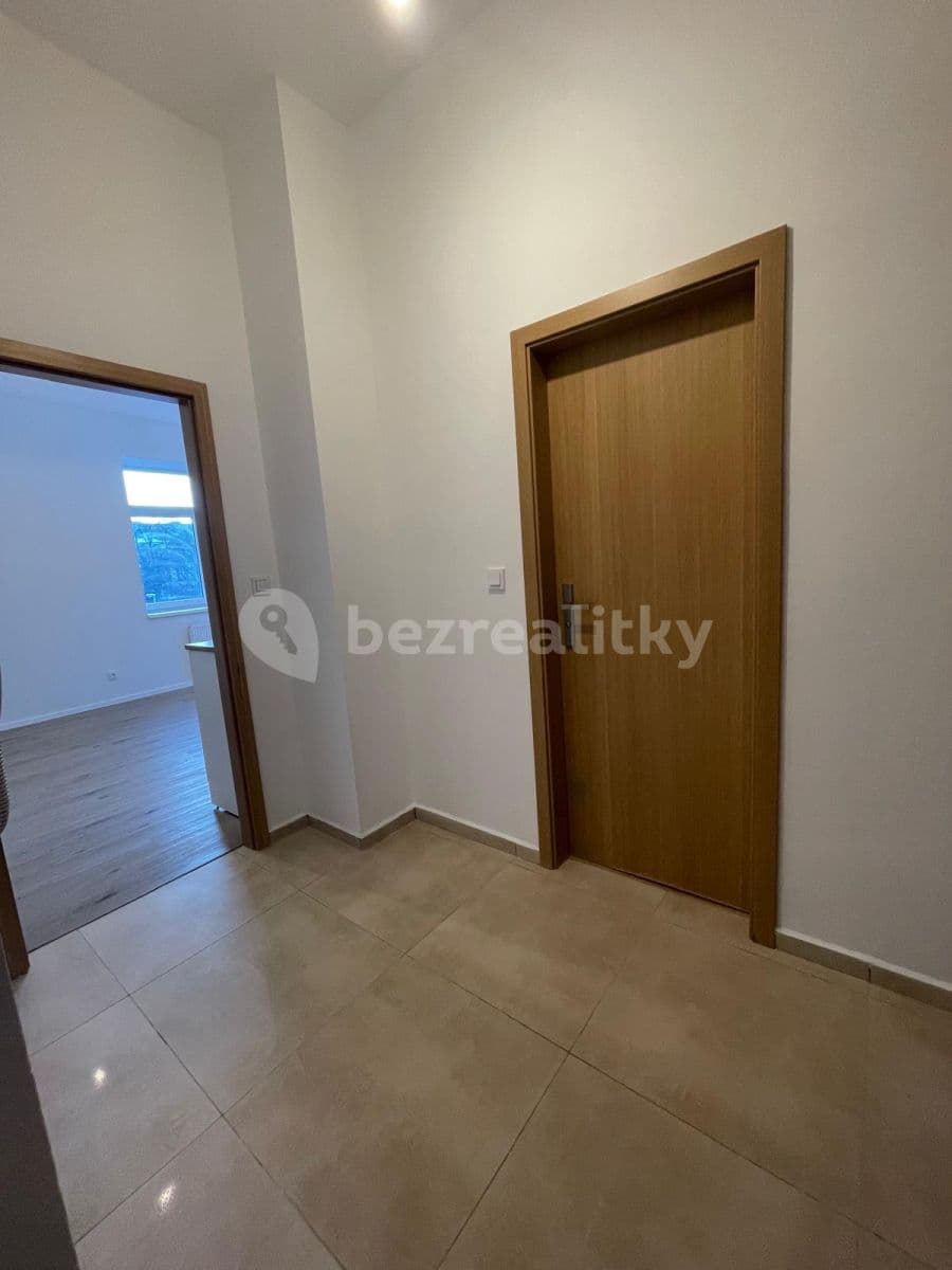 Prenájom bytu 2-izbový 62 m², Vašatova, Kladno, Středočeský kraj Prenájom bytu 2-izbový 62 m², Vašatova, Kladno, Středočeský kraj