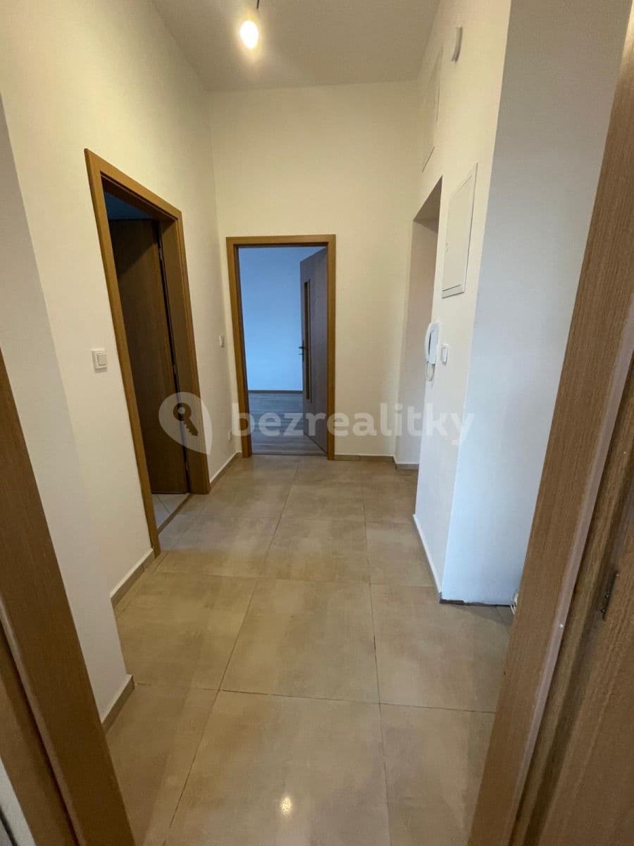 Prenájom bytu 2-izbový 62 m², Vašatova, Kladno, Středočeský kraj Prenájom bytu 2-izbový 62 m², Vašatova, Kladno, Středočeský kraj